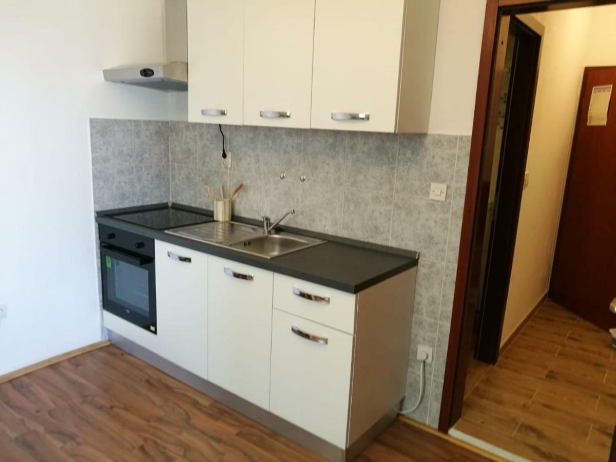 Ivanka Apartments Vrboska Buitenkant foto